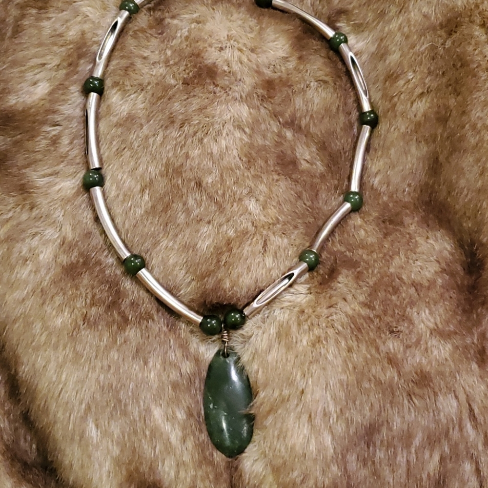 Jade necklace - Picture 4 of 7
